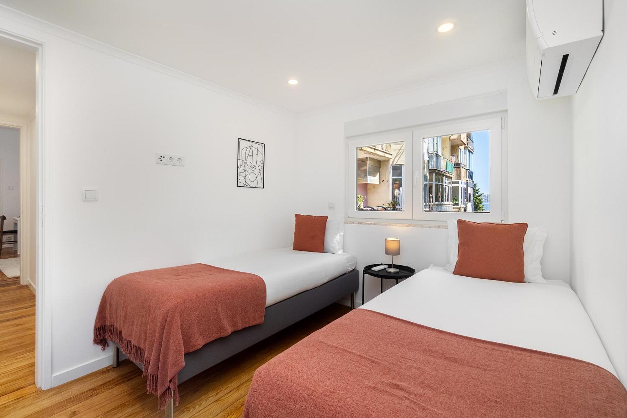 Whome Peaceful Alges Family Home Away From City Noise Exterior foto